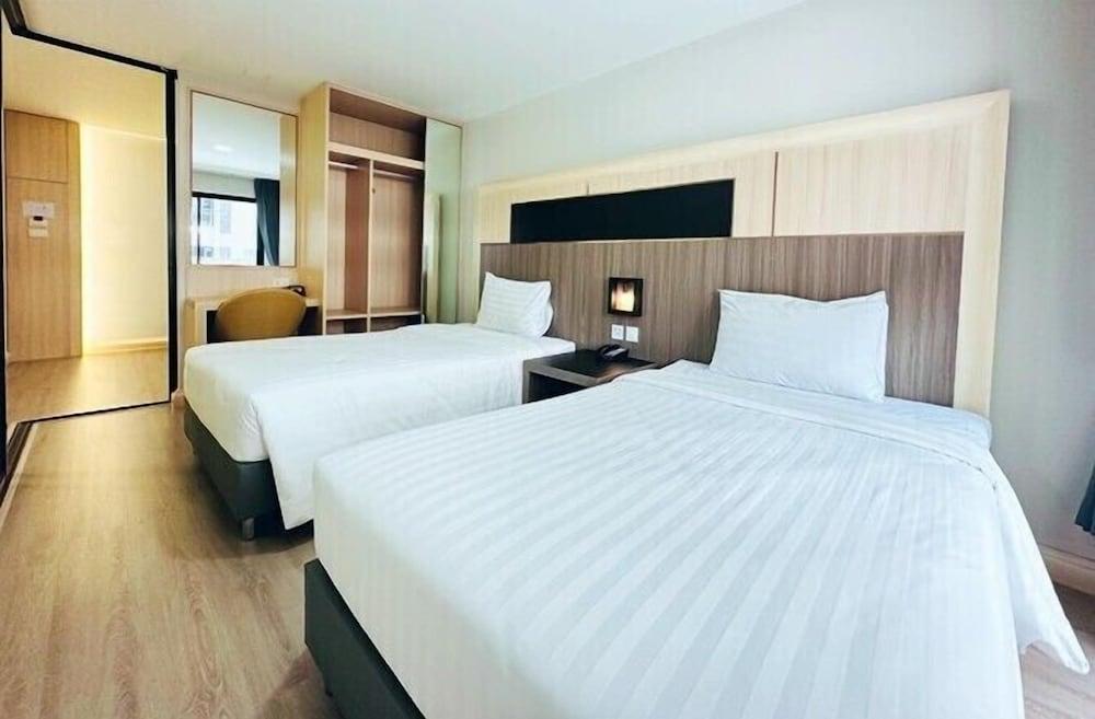 O2 Grand Suvarnabhumi Airport