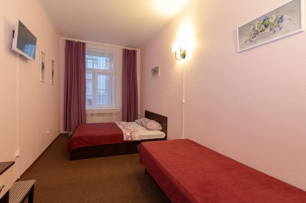 6 Rooms Mini-Hotel - Hostel