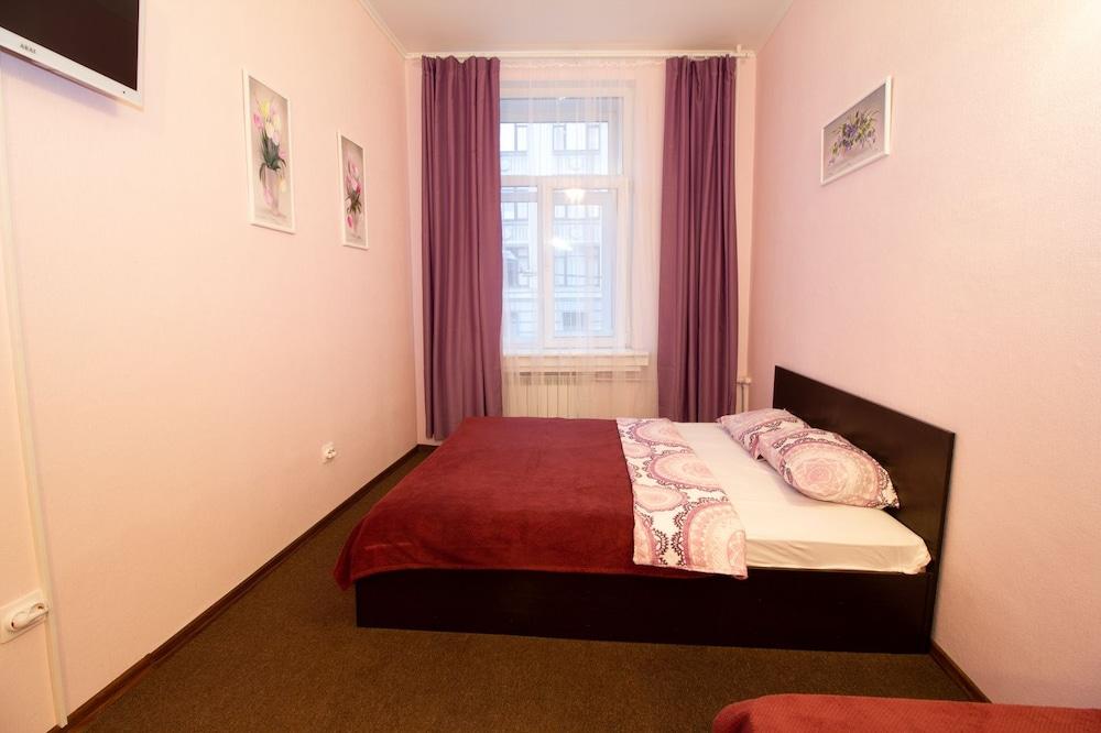 6 Rooms Mini-Hotel - Hostel