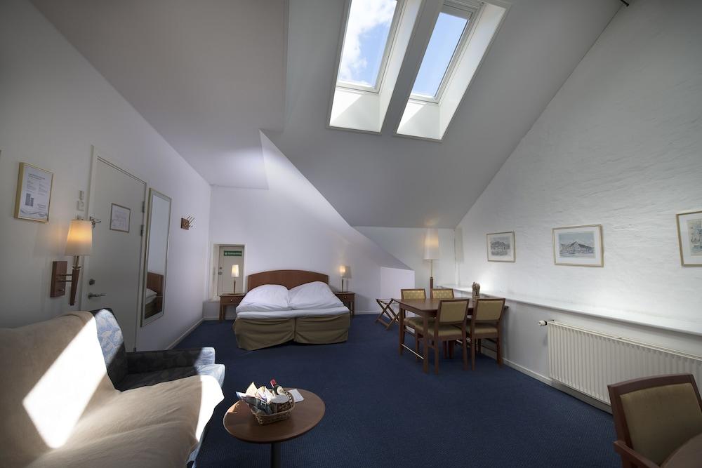 Scheelsminde Herregård