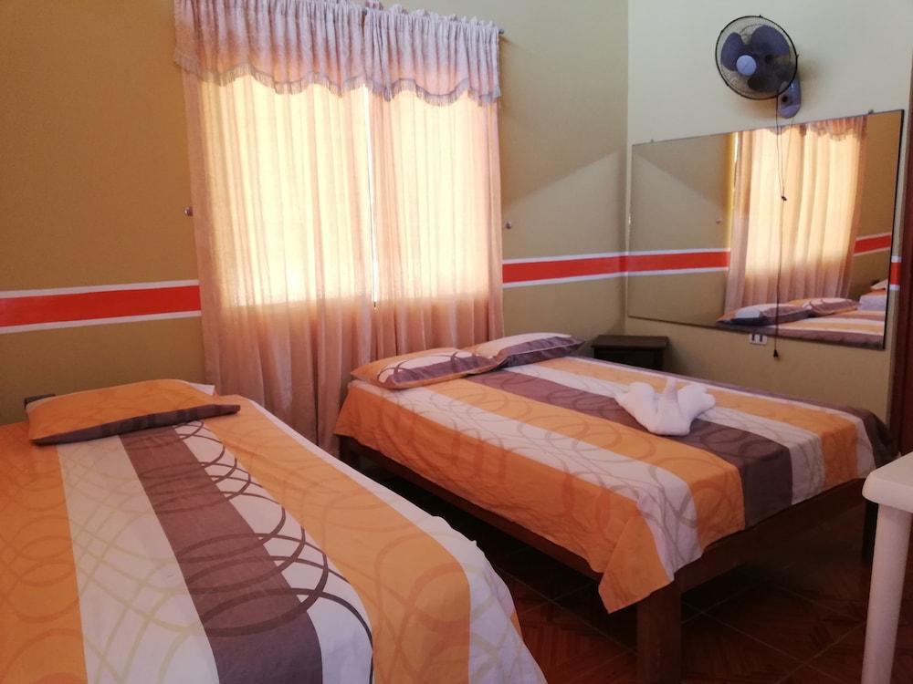 Hospedaje Cueva Beach