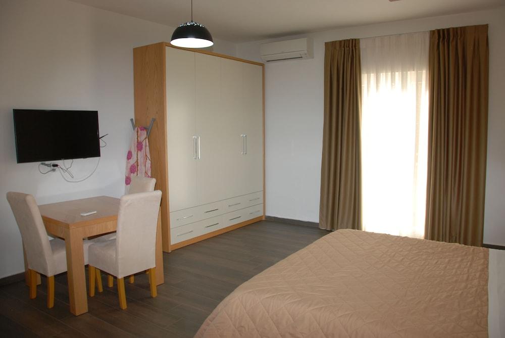 Sunrise Luxury Apartments