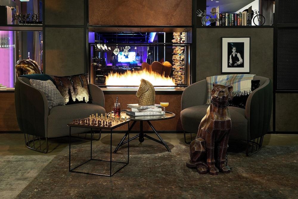 Moxy Edinburgh Airport