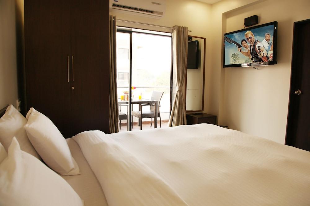 Saburi Service Apartments