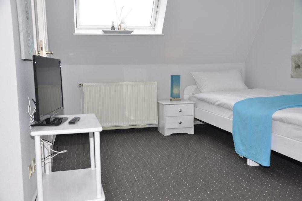 BASALT Hotel Restaurant Lounge