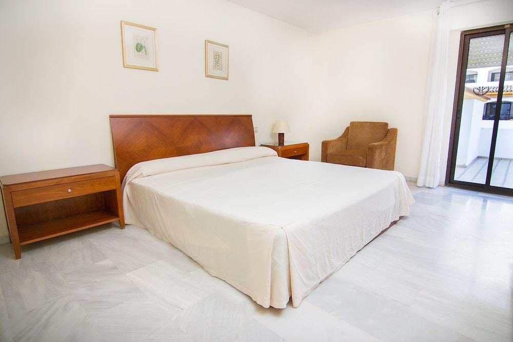 Park Plaza Suites Apartamentos