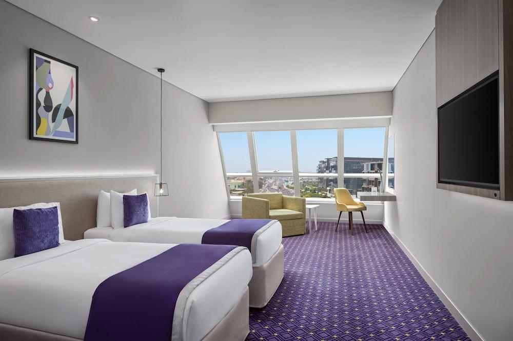 Leva Hotel and Suites, Mazaya Centre