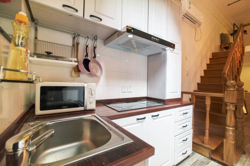 StarLive Apartment - Moonlight