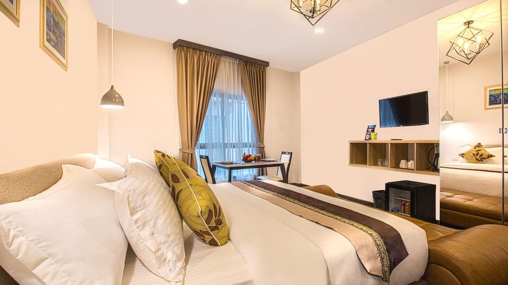 V One Pride - Sukhumvit 22 Bangkok