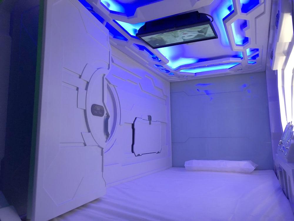 izZzleep Aeropuerto Terminal 2