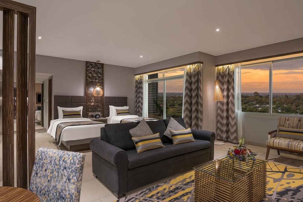 Neelkanth Sarovar Premiere