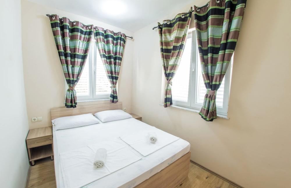 Luxury villa Imperial - with the vineyard views