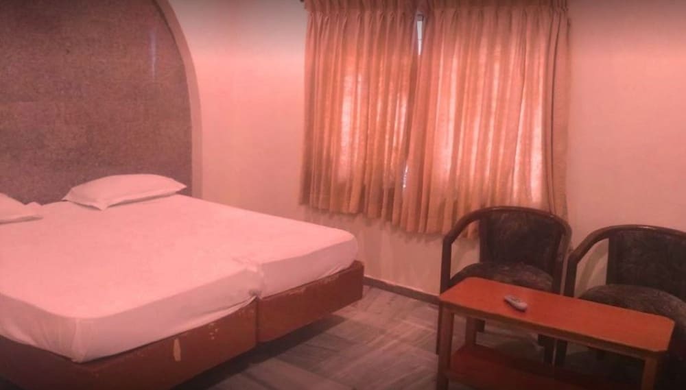 Krishna Tourist Home