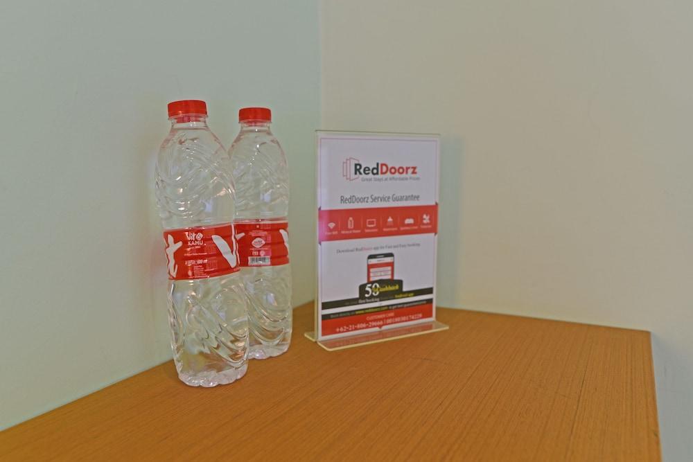 RedDoorz Plus @ Mahendradatta Denpasar