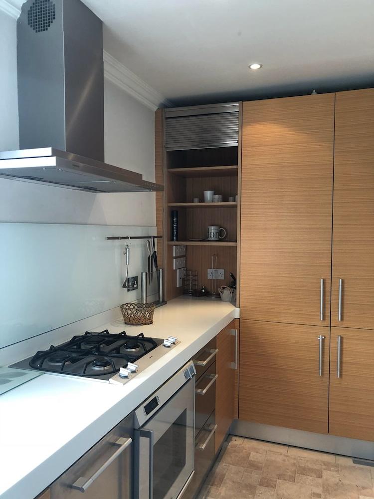 Beaufort Gardens Apartment