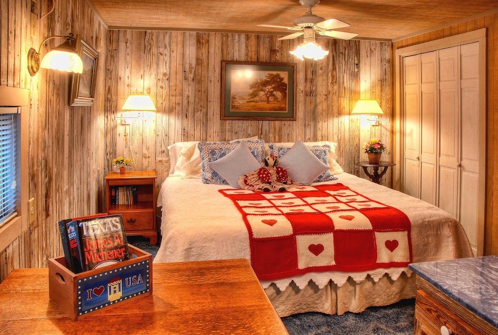 Kuebler Waldrip Haus B&B