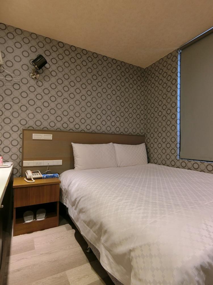 Taiwan Seven Days Boutique Hotel