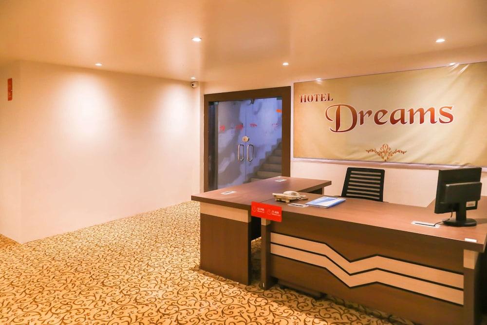 Capital O 22428 Hotel Dreams