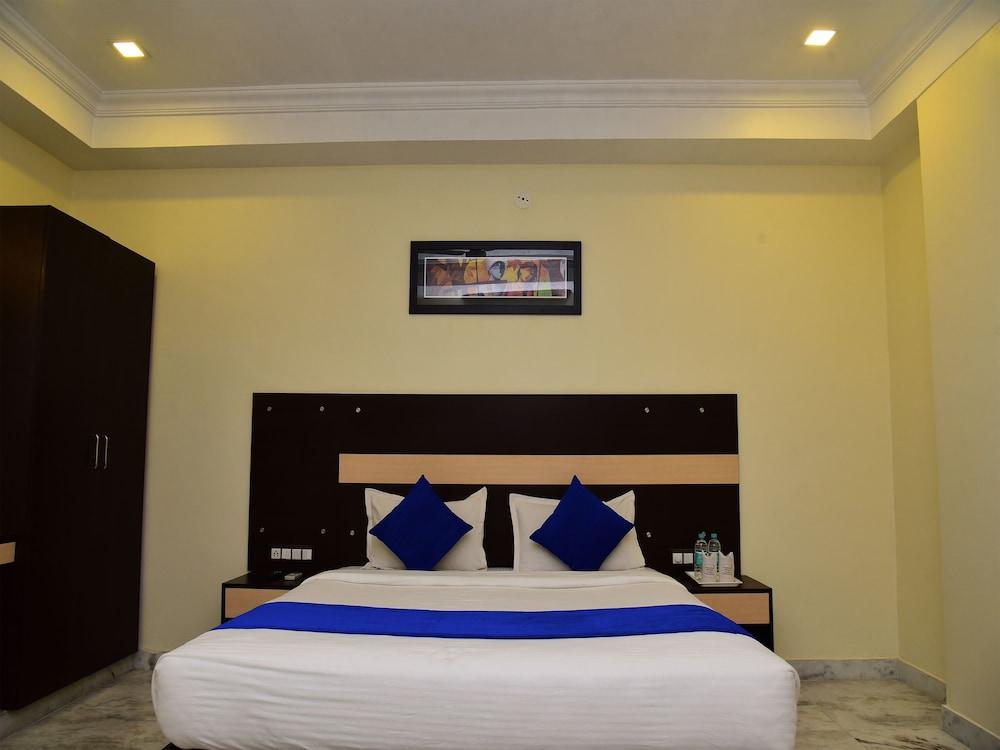 OYO 16381 Htl Shivani