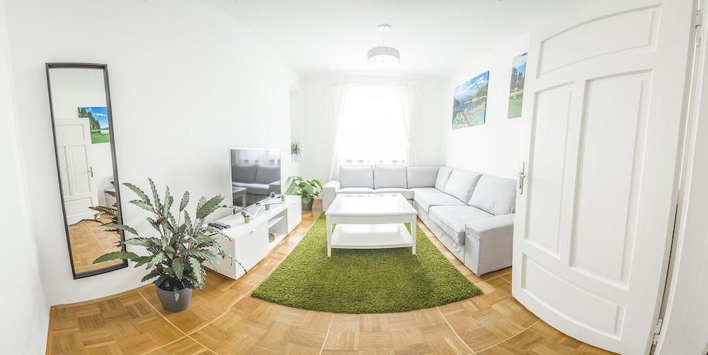 Ferienwohnung Alpi