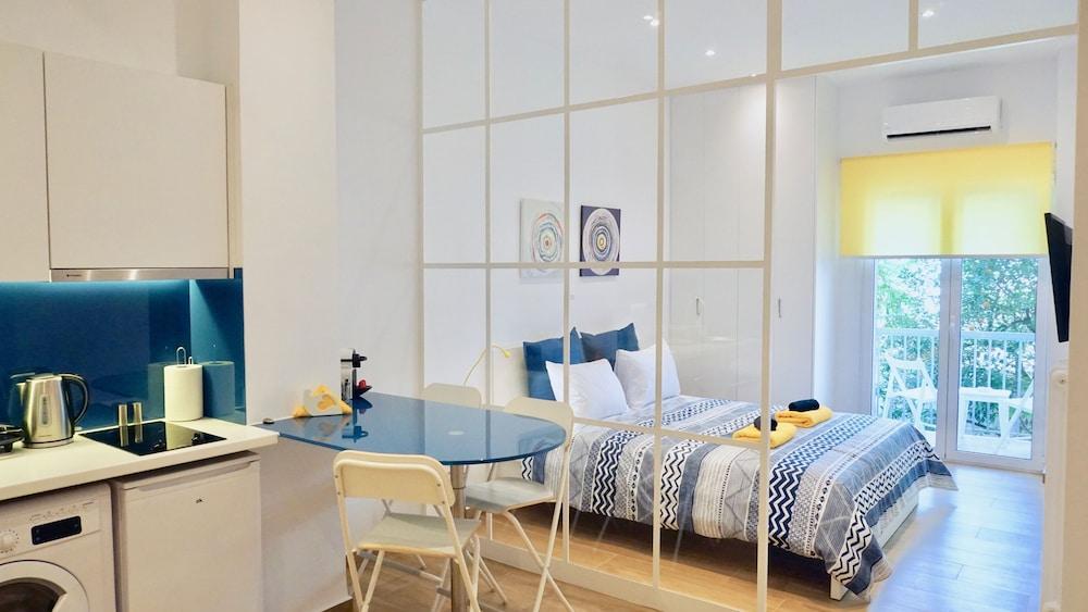 Charming Sunny Studio in Athens