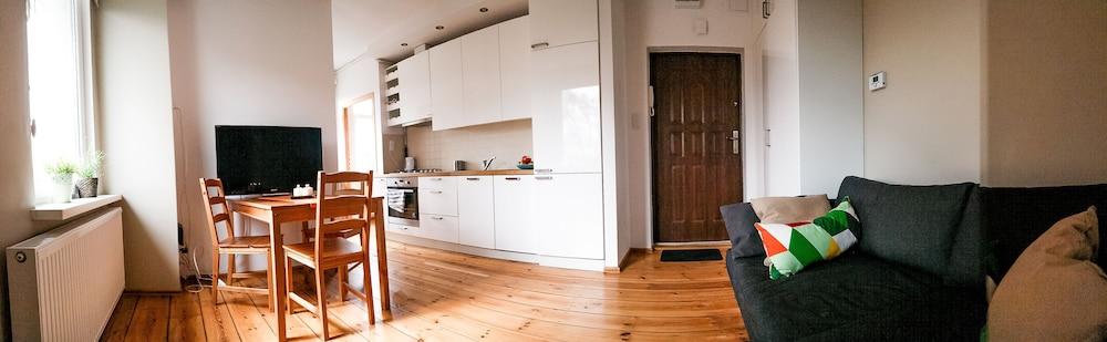 Sopot Sleeps - Sopot Suite