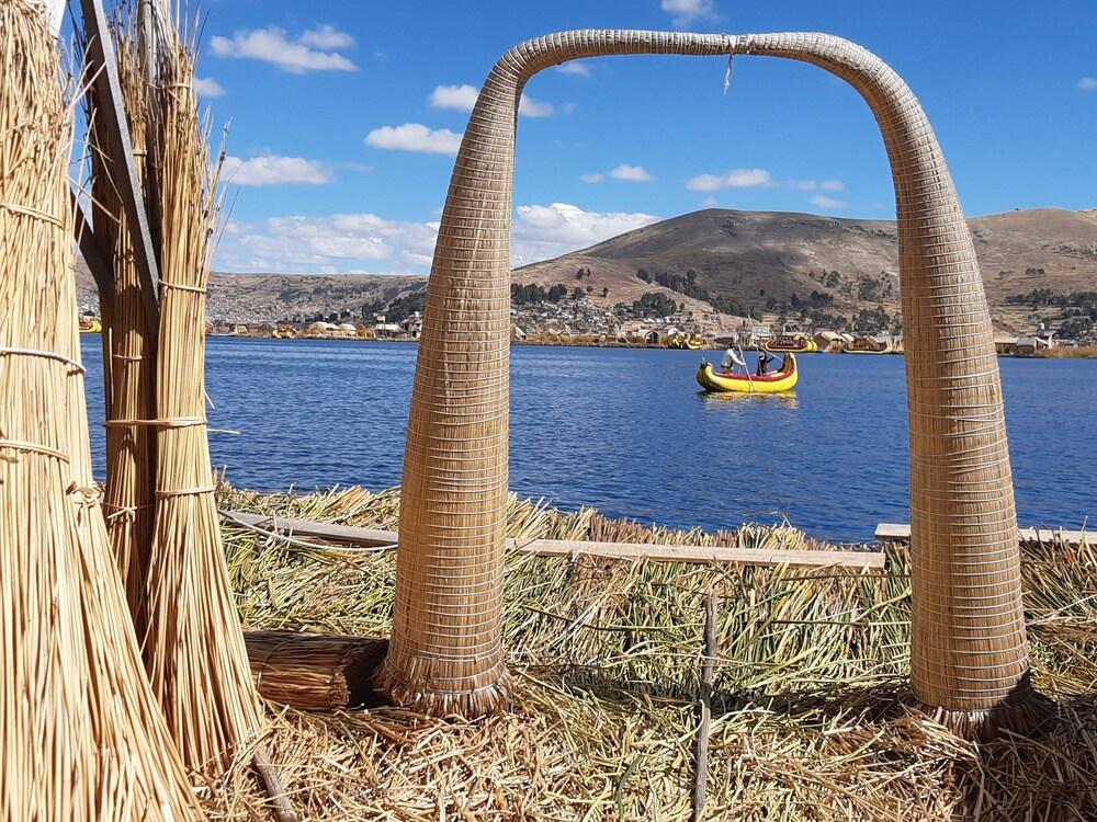 Uros Lupaka Lodge Hotel