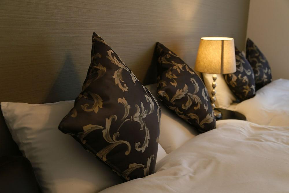 Best Residence Kujo 502