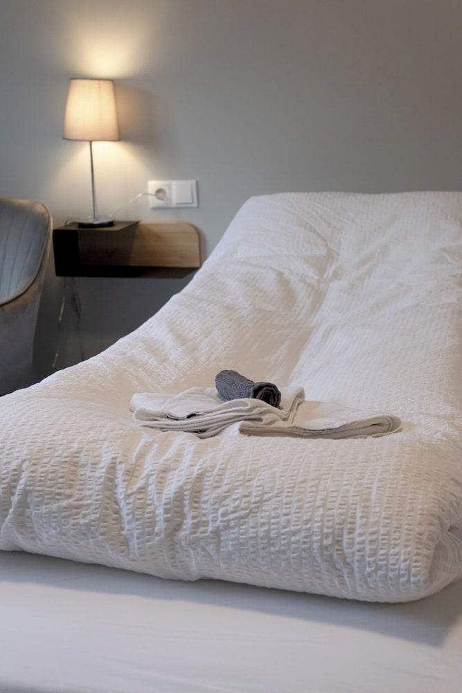 Urðartindur Guesthouse