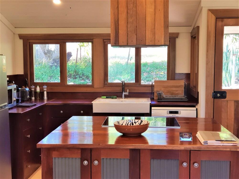 Palm Grove Rainforest Retreat