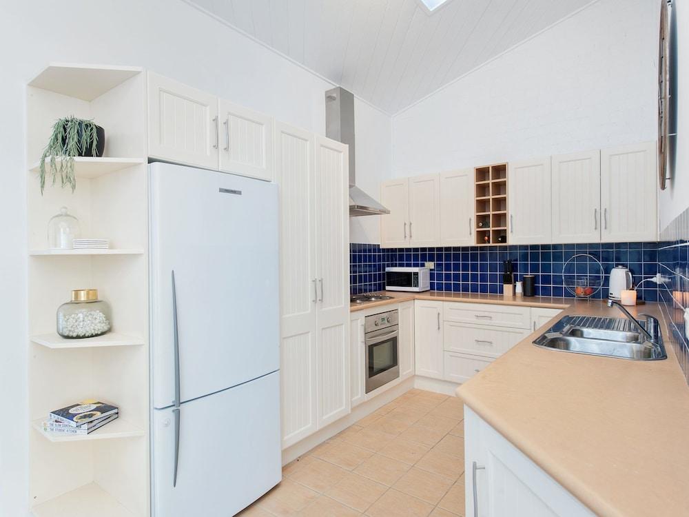 Sandy Point Road, 51