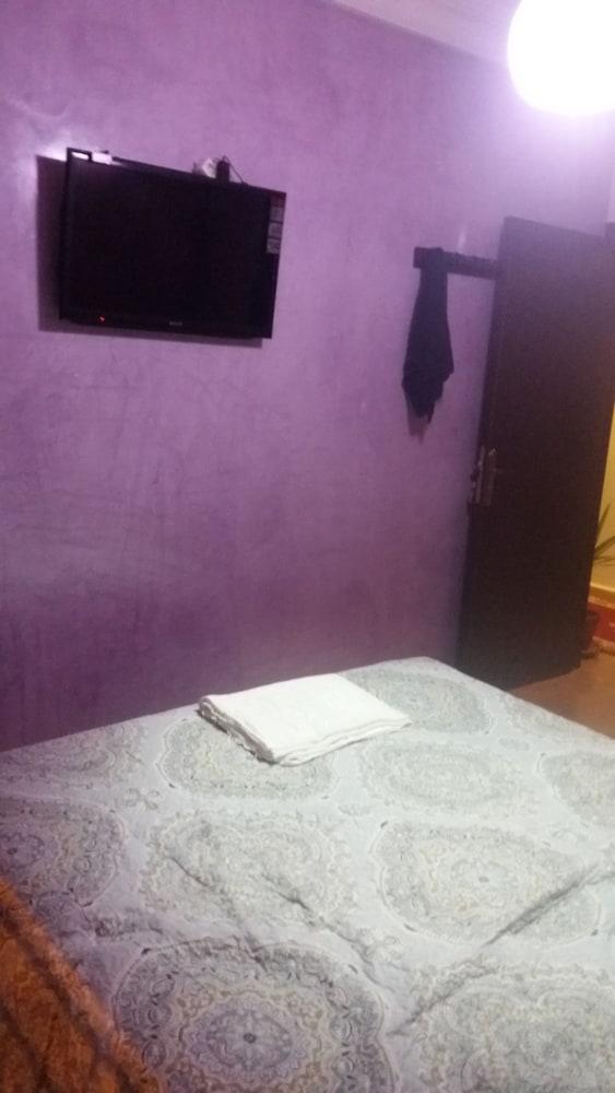 Mohammed V Airport Home