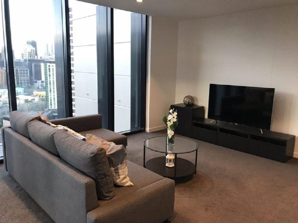 Southbank Platinum Tower Apartment