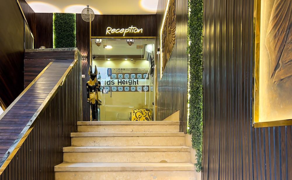 Pyramids Height Hotel & Pyramids Master Scene Rooftop