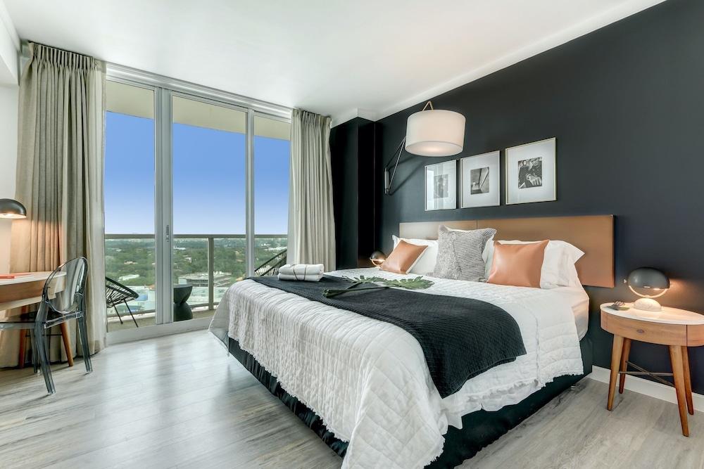 iCoconutGrove Vacation Rentals