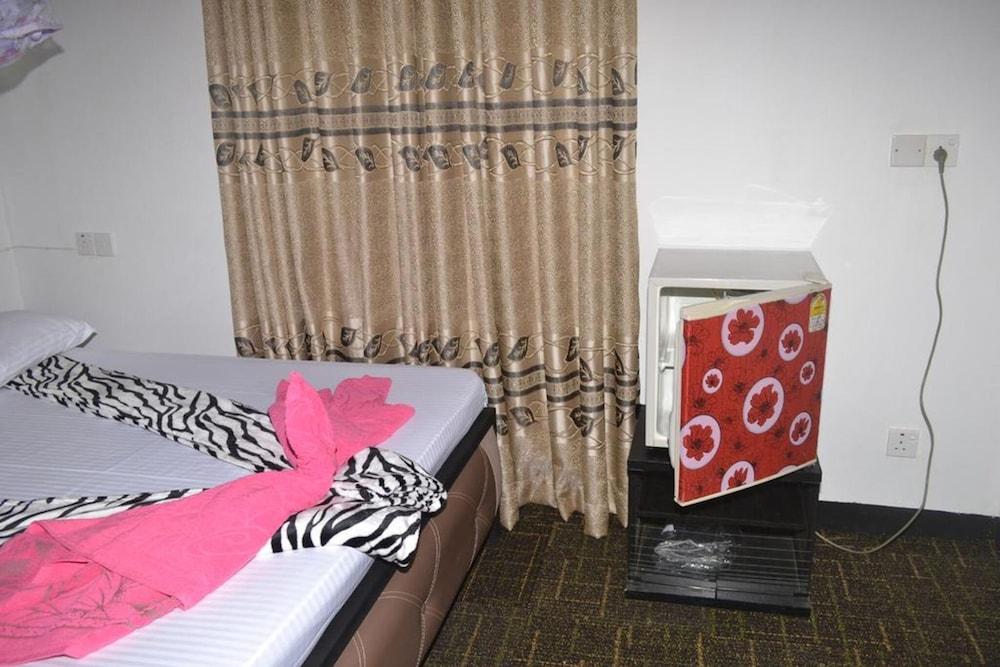 Pine Village Home Stay