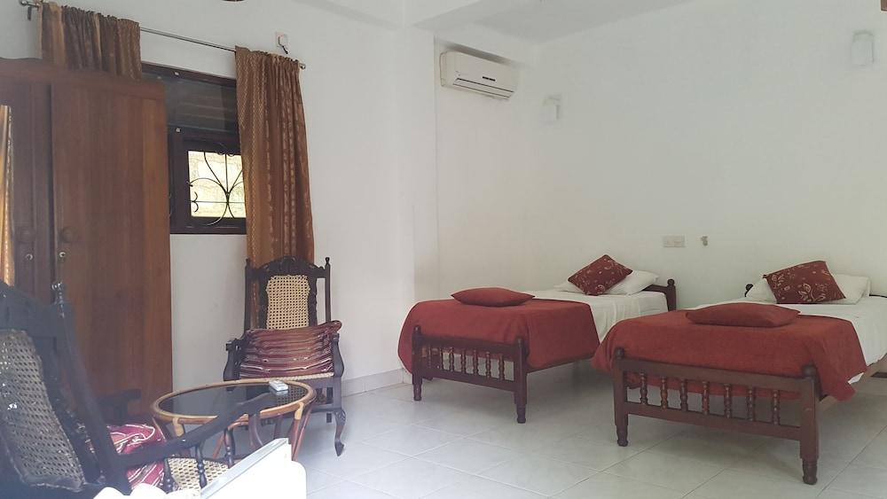 Sunil Garden Unawatuna