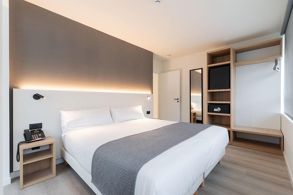 Hotel Distrito Oeste