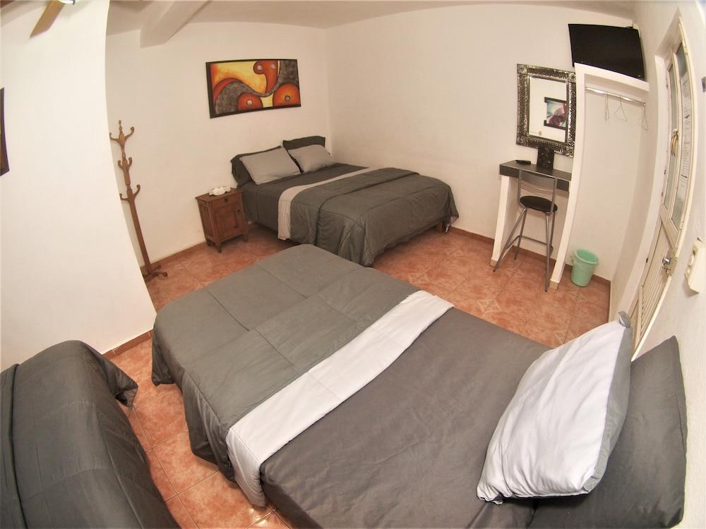 Hostal Casa Blanca