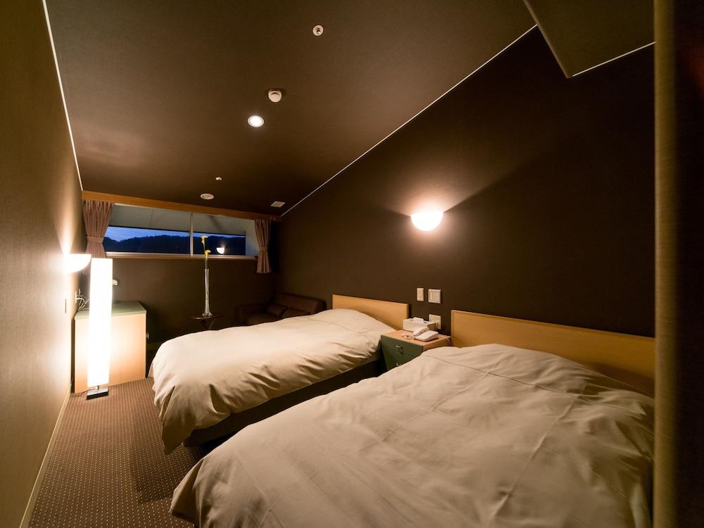 Misasa Onsen MISASAKAN