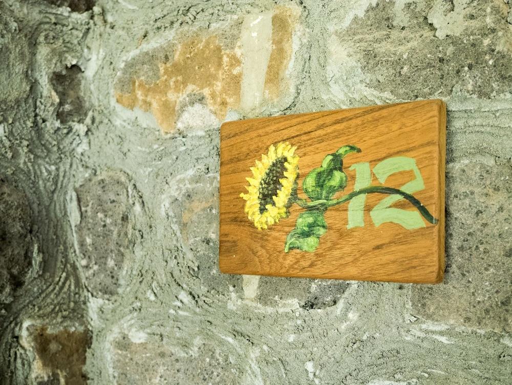 Lei Thar Gone Guest House