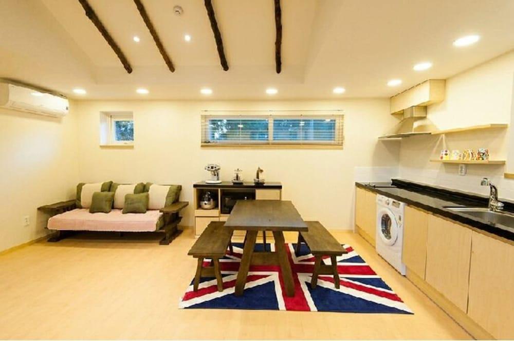 Moruhun Private House