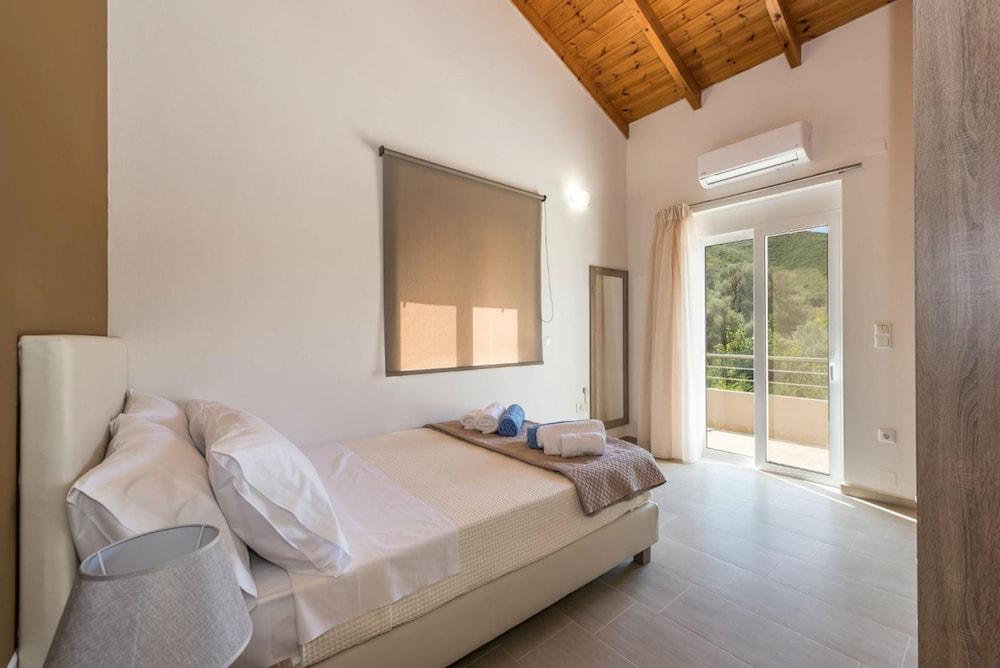 Neaira Villas Chania