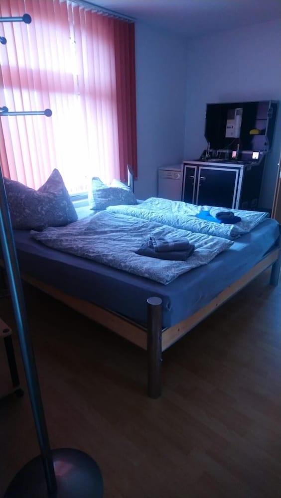 Sur la Mer - Pension & Restaurant