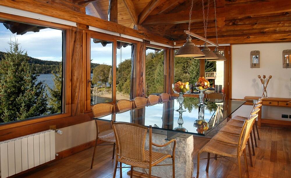 Ultra Luxury 6Bed 5.5Bath HV1