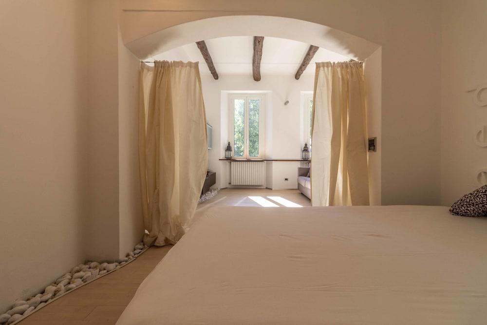 Lungolago Holiday Home