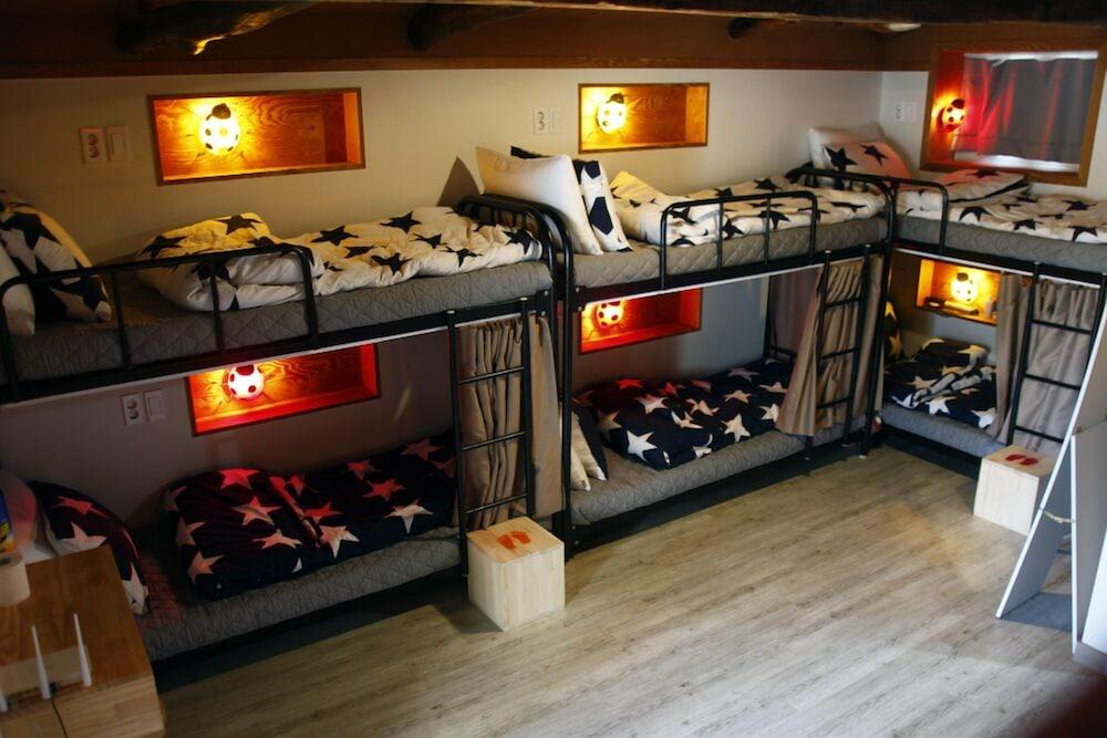 Bori Guesthouse - Hostel