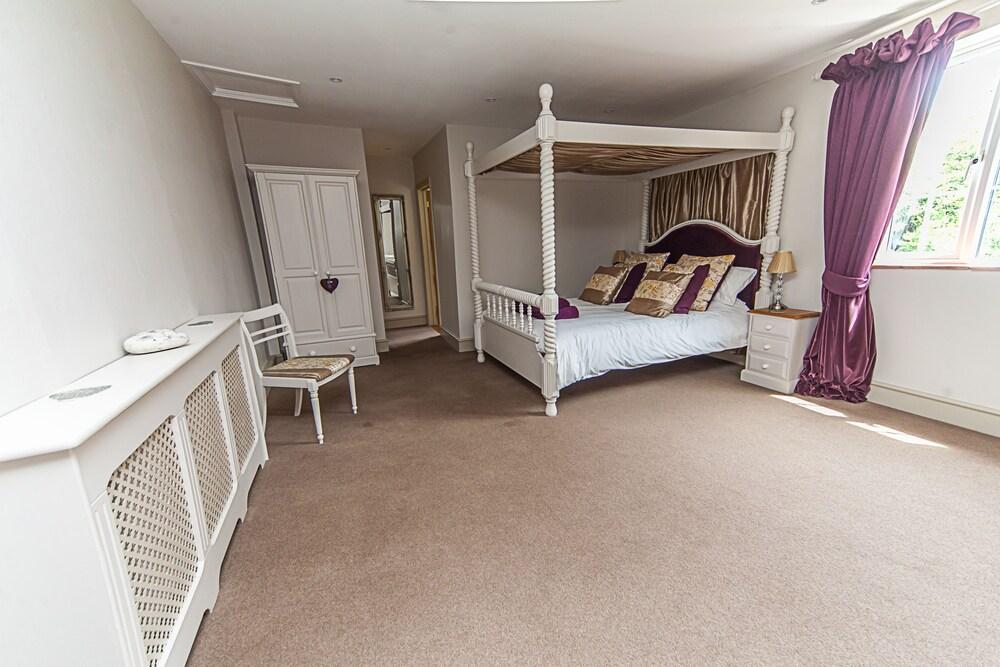 Stoodleigh Court Coach House B&B