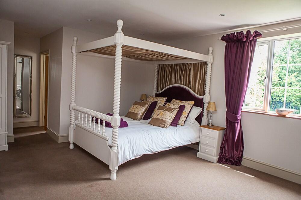 Stoodleigh Court Coach House B&B
