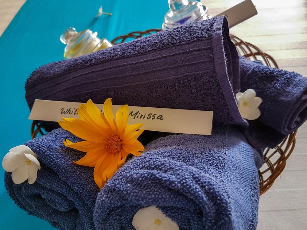 White Villa Beach Resort